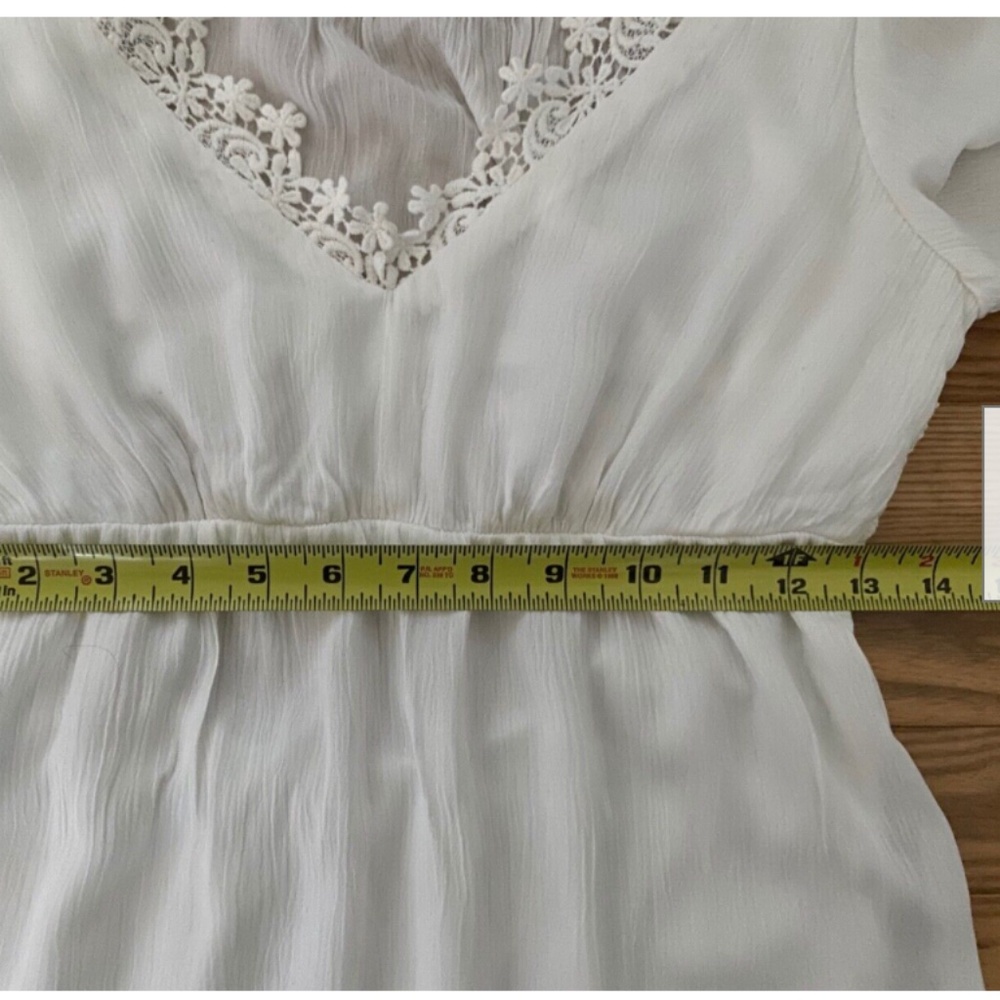 NWT Socialite Off-White Open Back Dress w/Lace Trim Ruffle Hem Lined - Picture 6 of 8